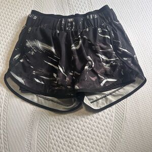 Sweaty Betty Run‎ Short - Black Marble Print